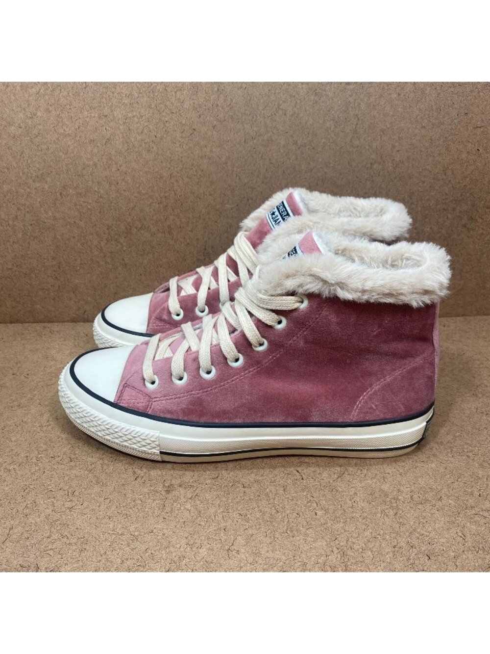 M-General Mingjiang Pink Fur-Lined High-Top Sneakers Suede Finish Size 39 Cozy